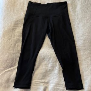Zella cropped leggings, size M. Mesh calf detail. Good condition.